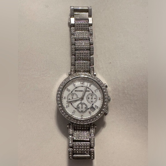 Authentic Michael Kors Crystal Silver Watch - Picture 1 of 4
